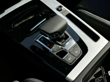 Car image 36