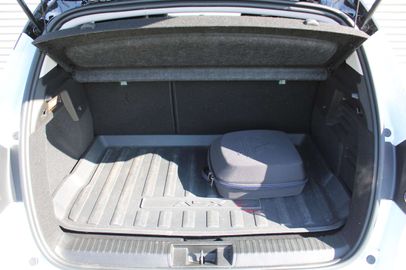 Car image 33