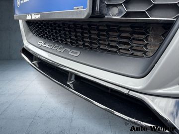 Car image 32