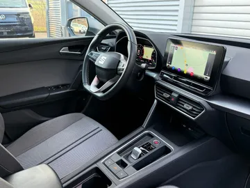 Car image 34