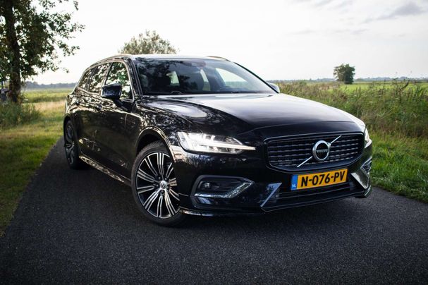 Volvo V60 D4 R-Design 140 kW image number 13