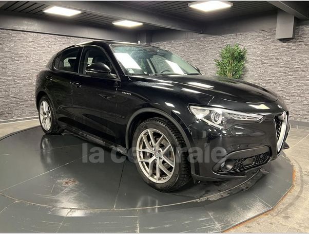 Alfa Romeo Stelvio 2.2 AT8 Q4 Super 140 kW image number 2