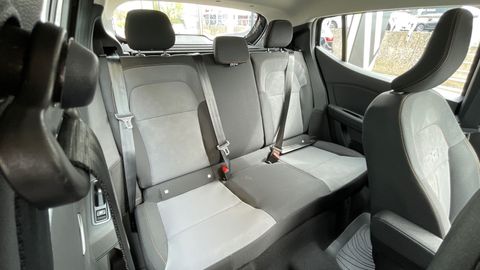 Car image 21