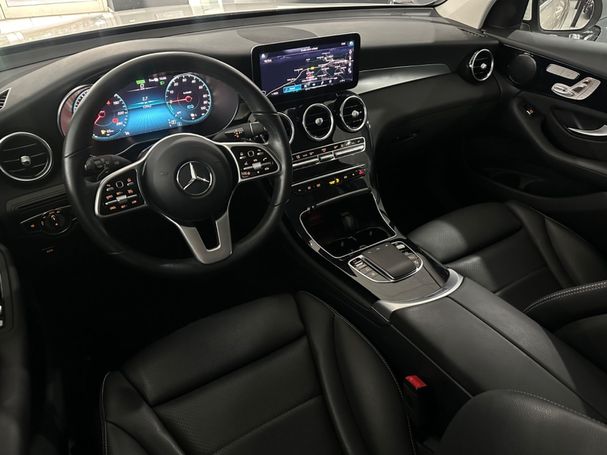 Mercedes-Benz GLC 300 de 4Matic 225 kW image number 4