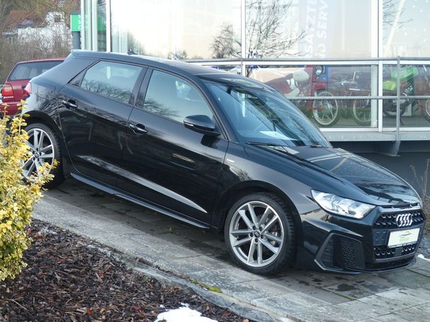 Audi A1 30 TFSI S-line Sportback 85 kW image number 2