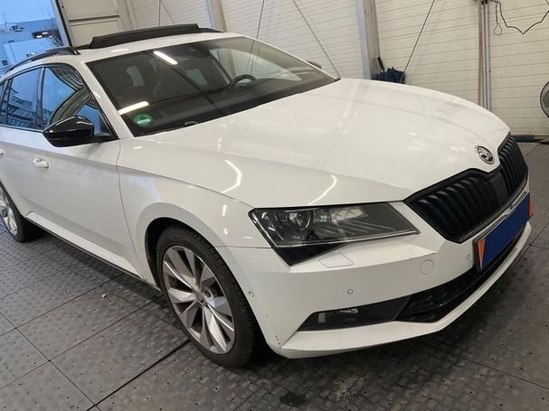 Skoda Superb Combi SportLine 206 kW image number 2