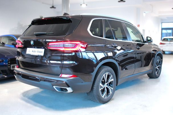 BMW X5 xDrive 250 kW image number 6