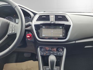 Car image 10