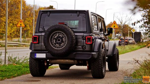 Jeep Wrangler 200 kW image number 3