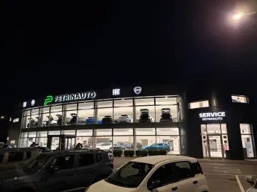 Car image 28