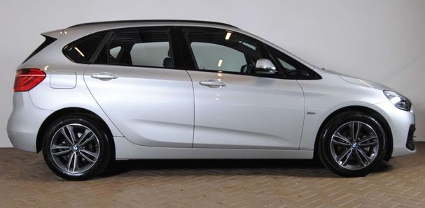 BMW 218i Active Tourer 103 kW image number 2