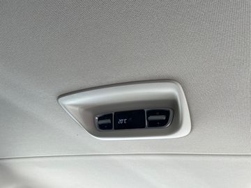 Car image 38