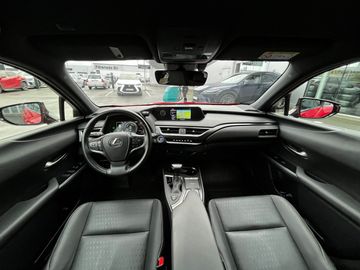 Car image 11