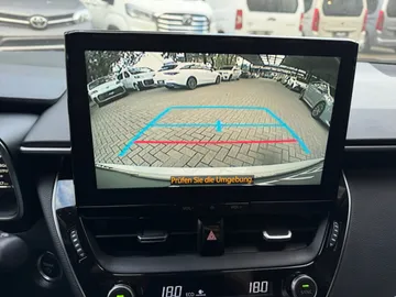 Car image 25