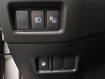 Car image 33