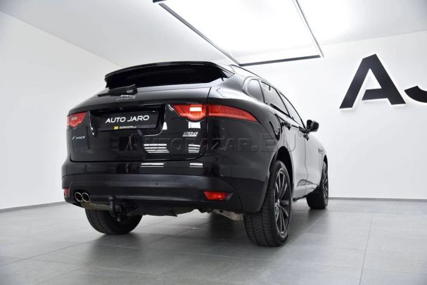 Jaguar F-Pace AWD R-Sport 132 kW image number 7