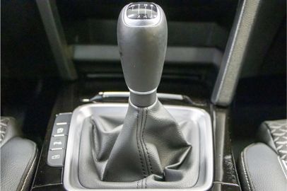 Car image 37