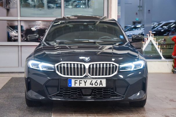 BMW 330 e xDrive 216 kW image number 3