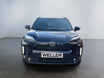 Car image 3
