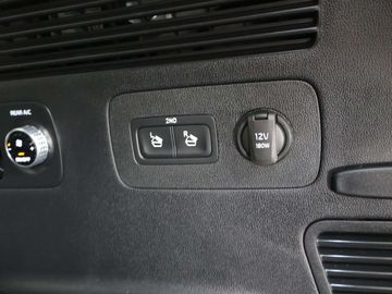 Car image 47