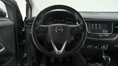 Car image 30