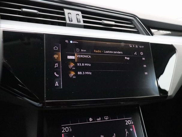 Audi e-tron 55 quattro 300 kW image number 32