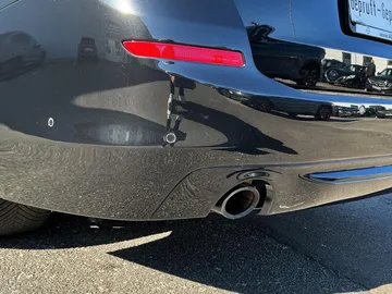 Car image 47
