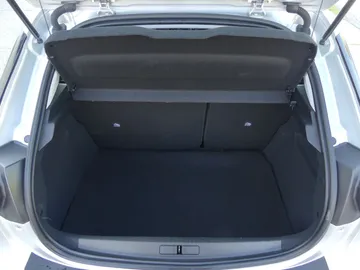 Car image 29