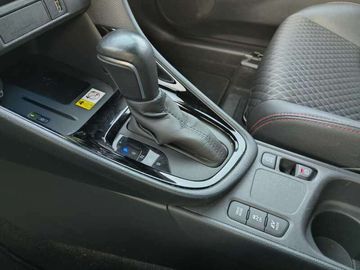 Car image 16