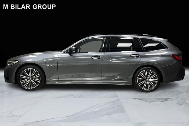 BMW 330e Touring M Sport xDrive 216 kW image number 5