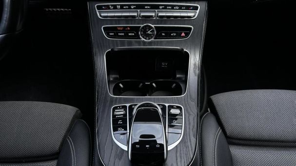 Mercedes-Benz E 220 143 kW image number 13