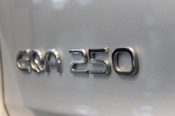 Mercedes-Benz EQA 250 140 kW image number 11