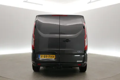 Car image 27