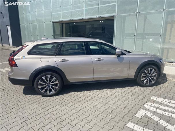 Volvo V90 Cross Country AWD B4 145 kW image number 8