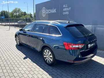 Car image 39