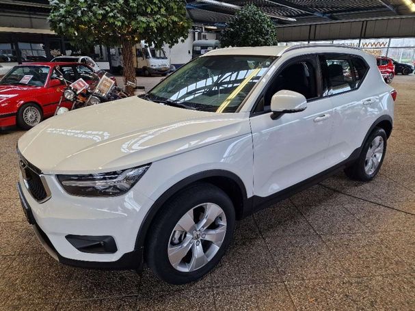 Volvo XC40 1.5 T2 95 kW image number 1