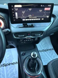 Car image 24