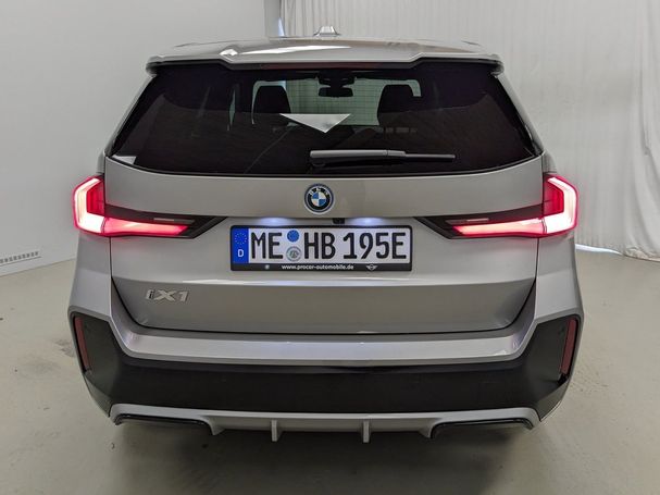 BMW iX1 xDrive30 M Sport 230 kW image number 5