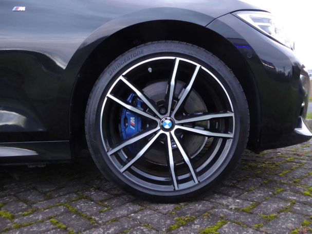 BMW 330e Touring M Sport xDrive 215 kW image number 12