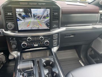 Car image 37