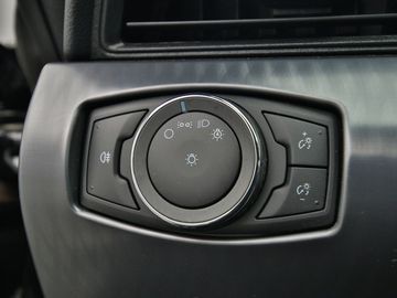 Car image 38