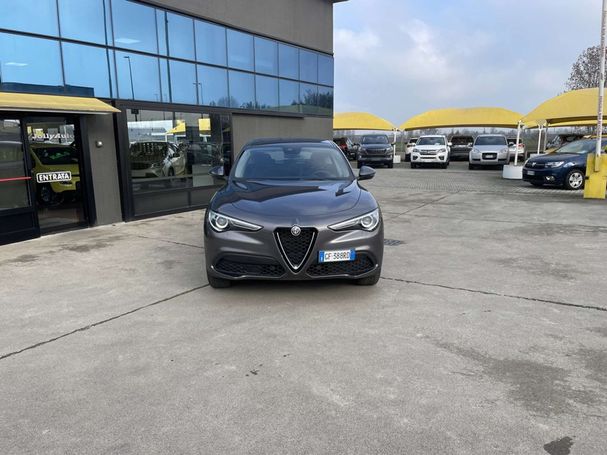 Alfa Romeo Stelvio 2.2 Q4 140 kW image number 2