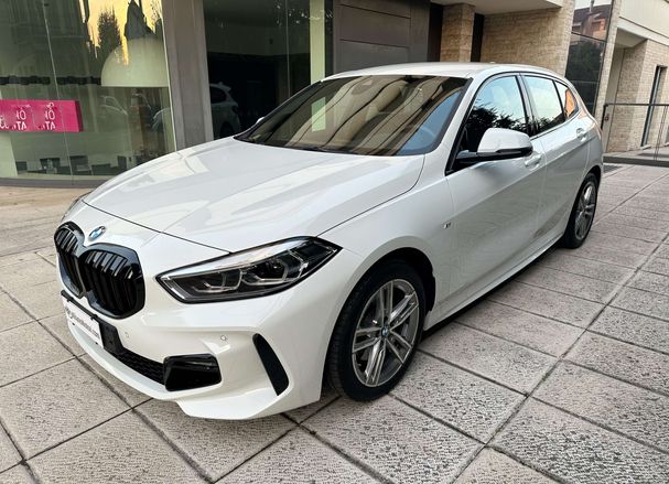 BMW 118i 100 kW image number 1