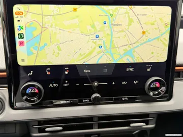 Car image 40