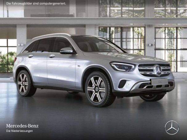 Mercedes-Benz GLC 300 e 235 kW image number 22