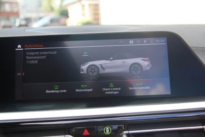 Car image 37