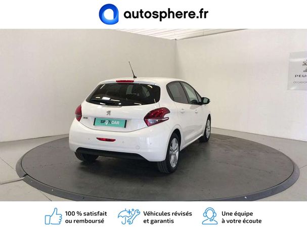 Peugeot 208 PureTech 82 Signature 61 kW image number 3