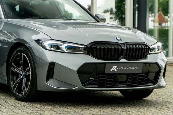 BMW 330 Touring e M 215 kW image number 7