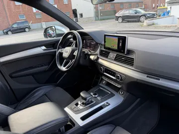 Car image 28