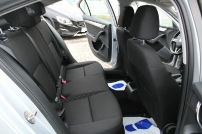 Car image 23